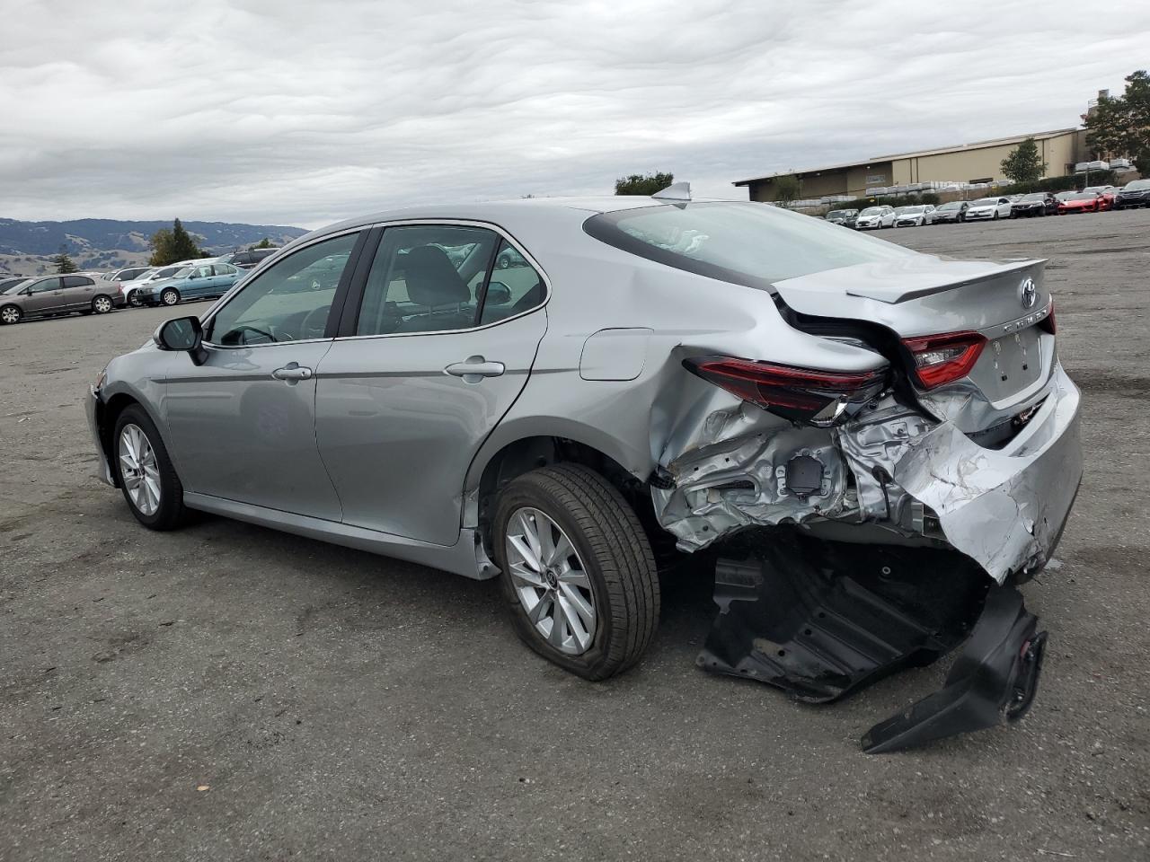 2024 TOYOTA CAMRY LE - Фото 2