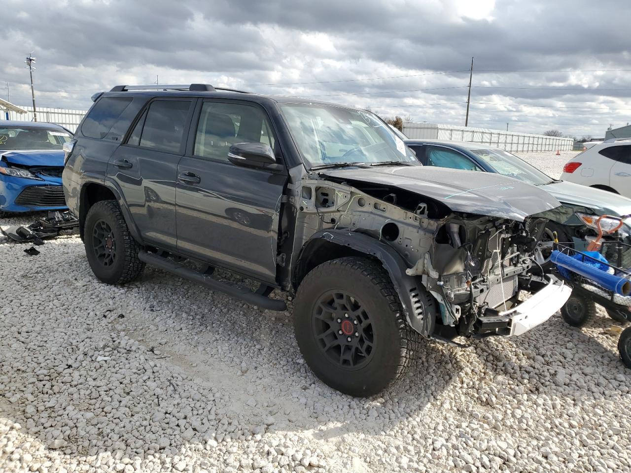 2024 TOYOTA 4RUNNER SR - Фото 4