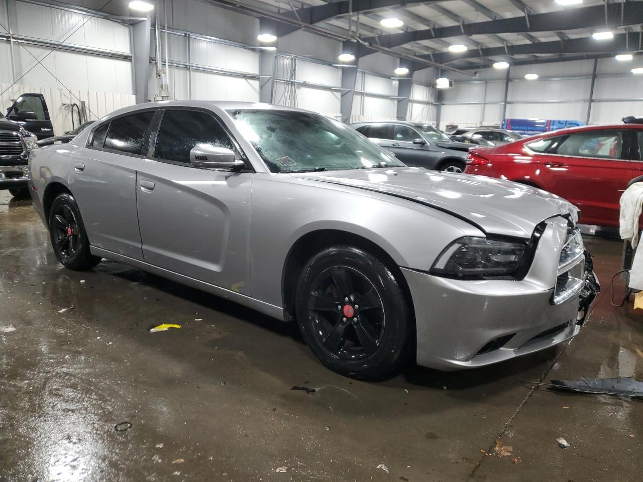 2014 DODGE CHARGER SE - Фото 4