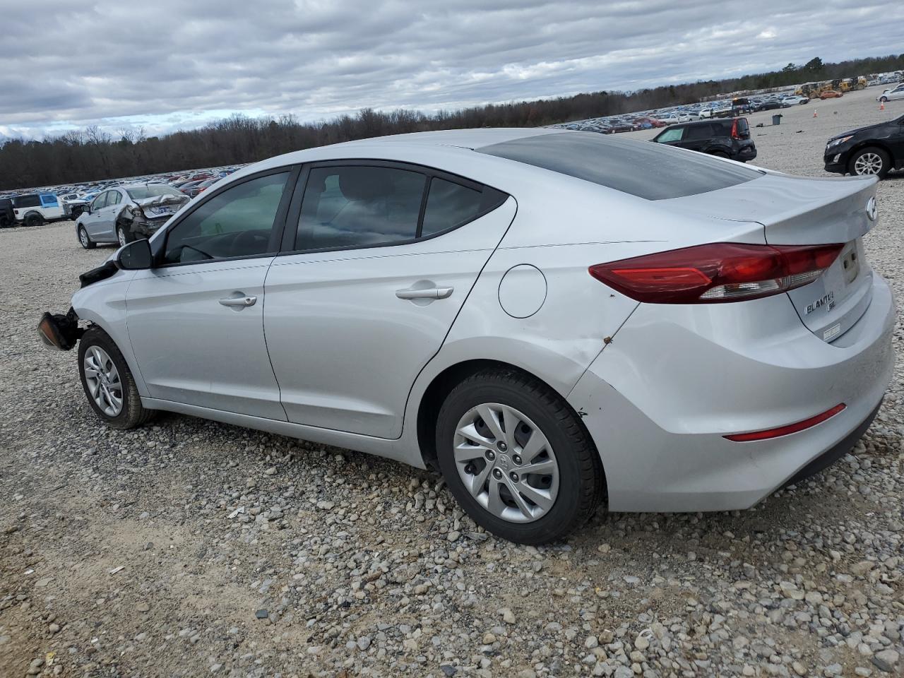 2018 HYUNDAI ELANTRA SE - Фото 2