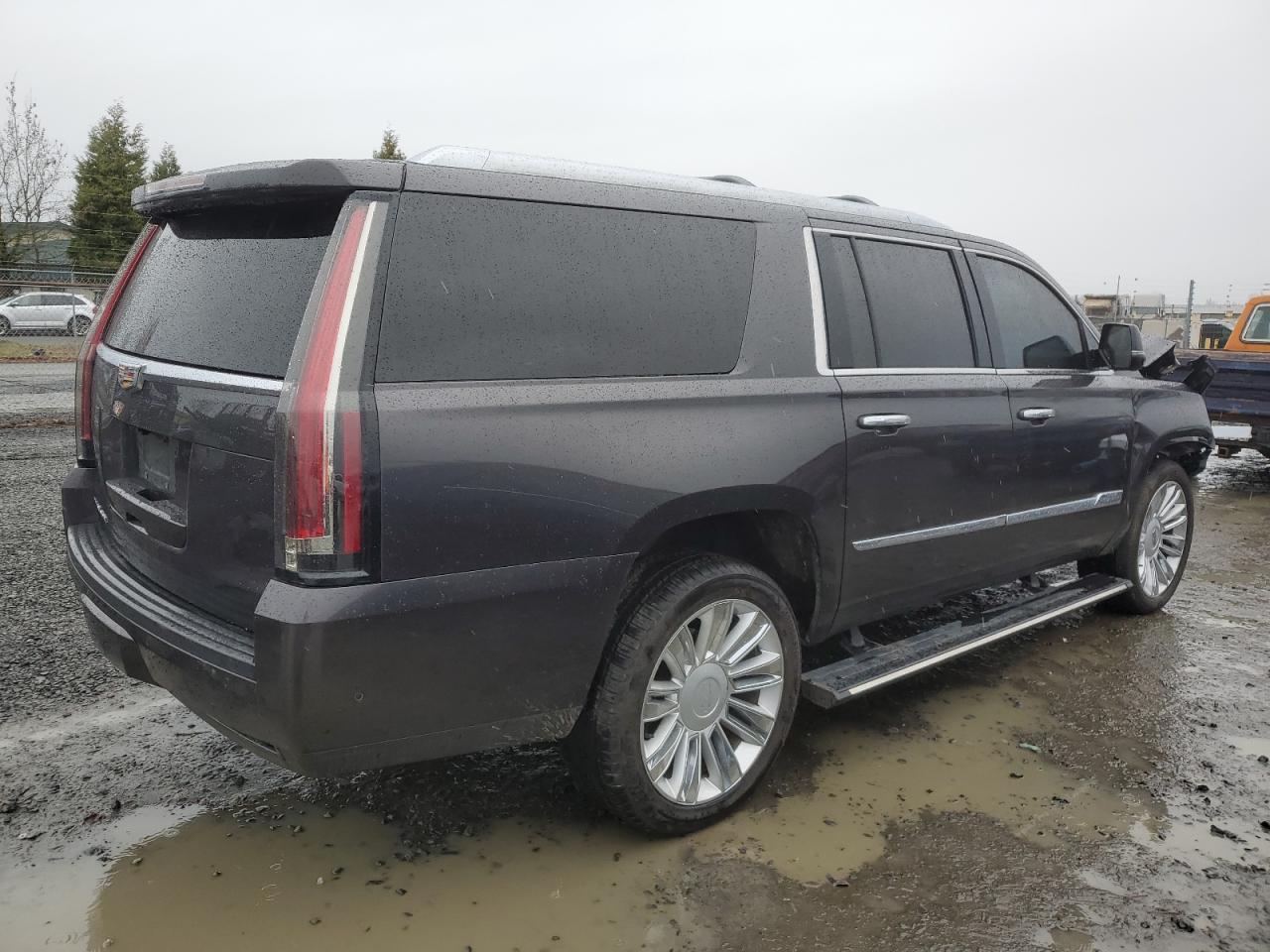 2017 CADILLAC ESCALADE E - Image 3