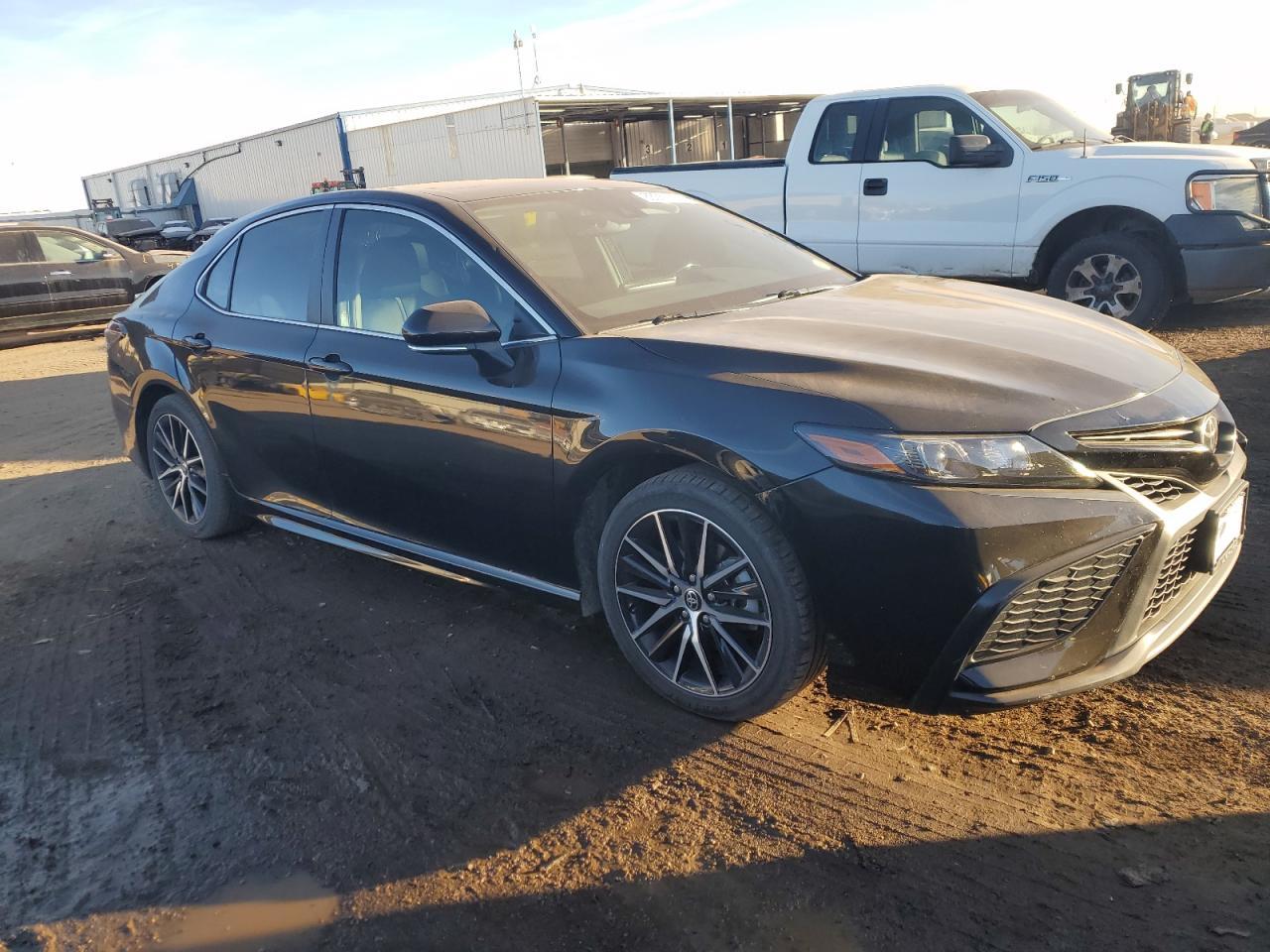 2021 TOYOTA CAMRY SE - Image 4