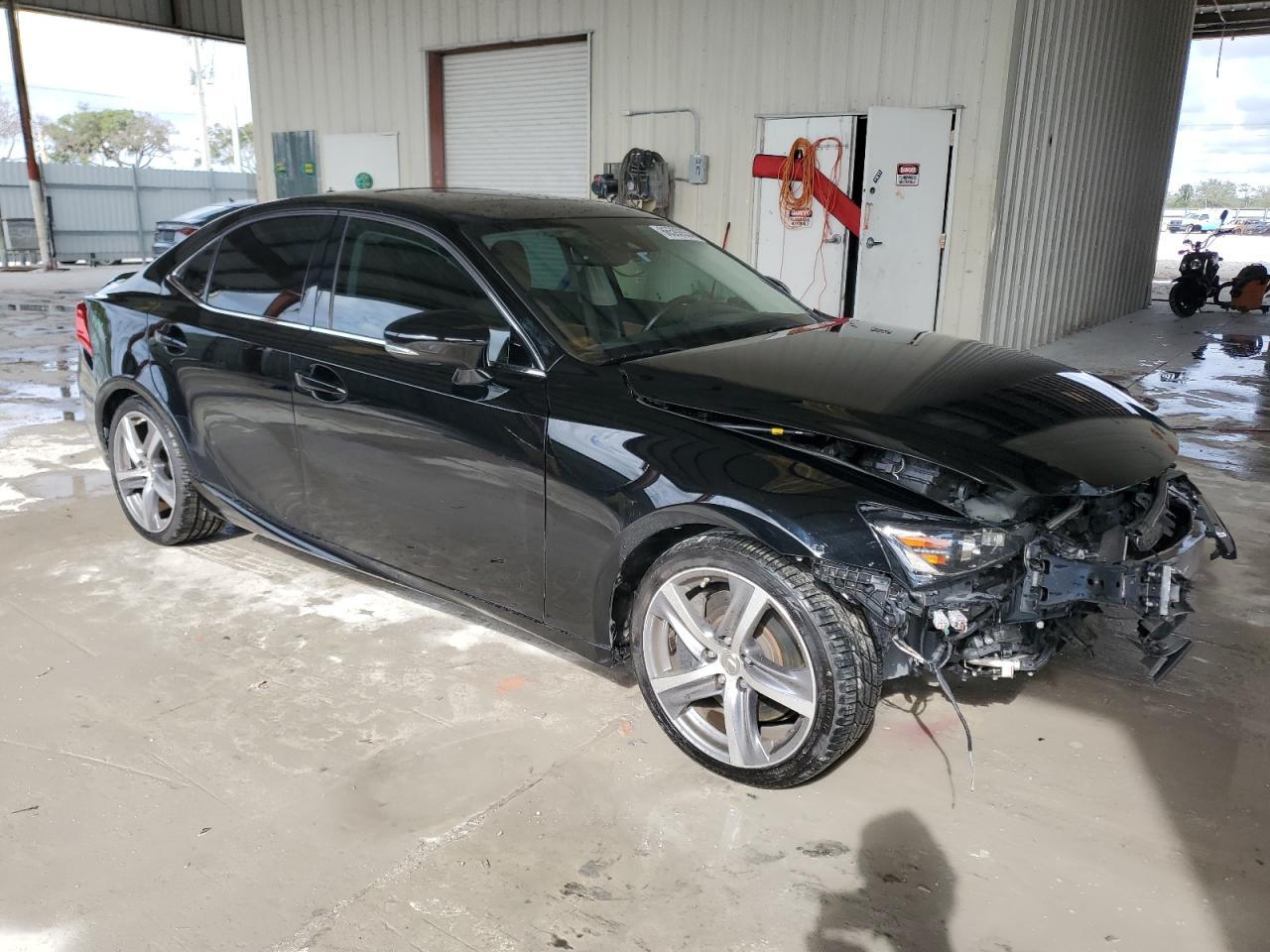 2019 LEXUS IS 300 - Image 4