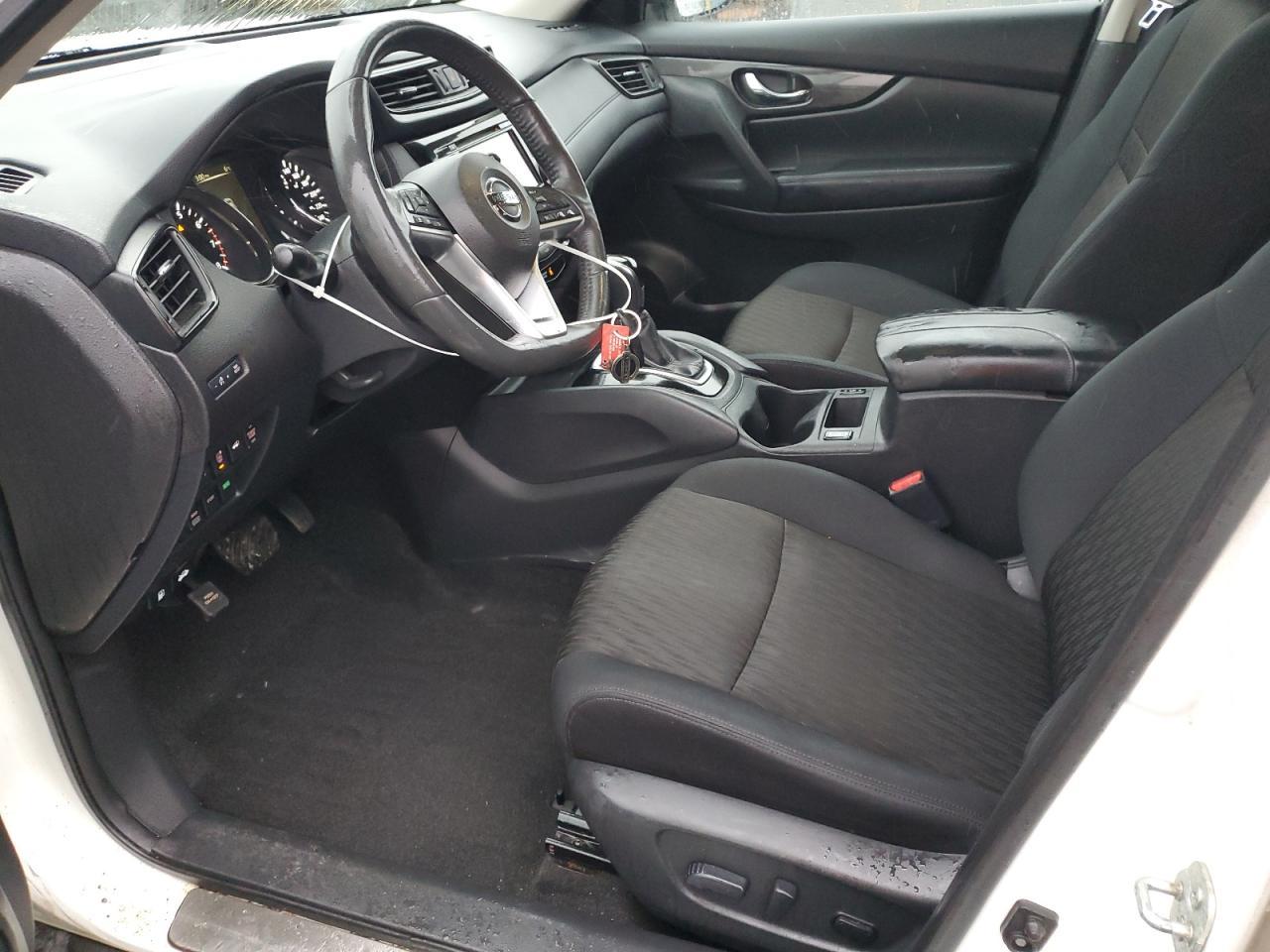 2017 NISSAN ROGUE SV - Фото 7