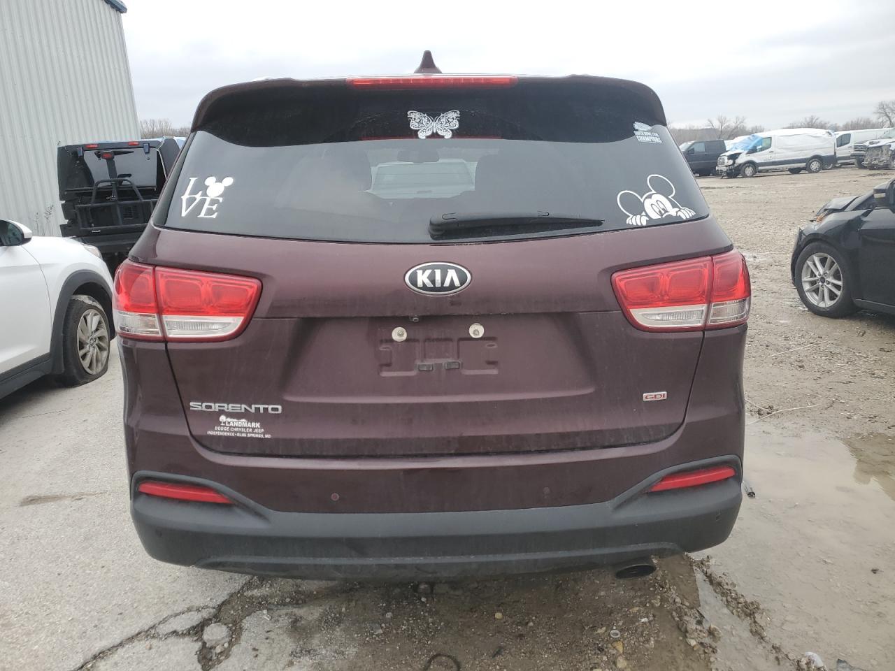2017 KIA SORENTO LX - Image 6
