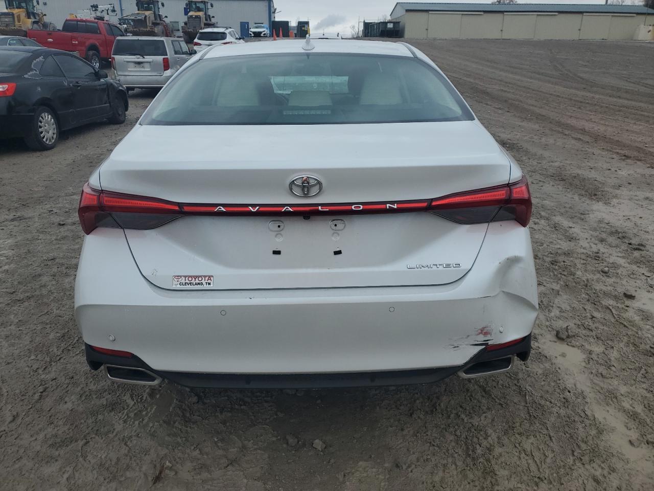 2019 TOYOTA AVALON XLE - Image 6