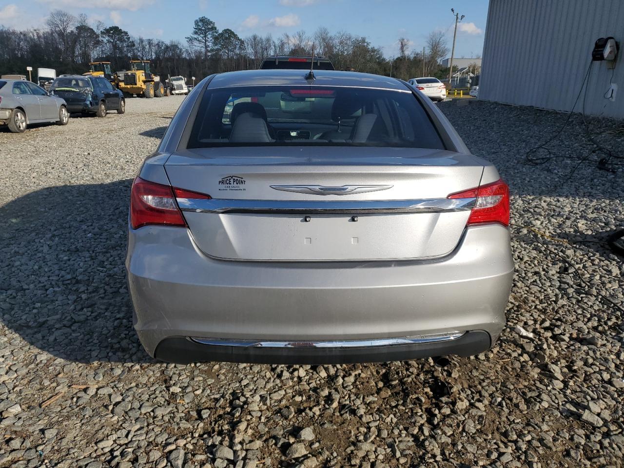 2013 CHRYSLER 200 LX - Image 6