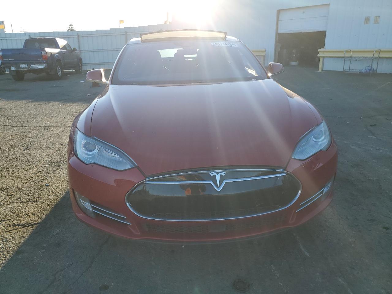 2015 TESLA MODEL S - Image 5