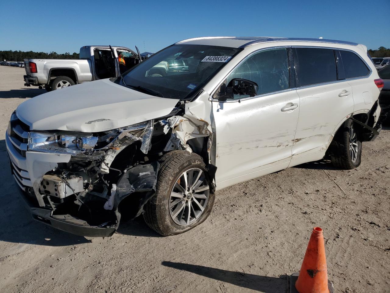 2018 TOYOTA HIGHLANDER