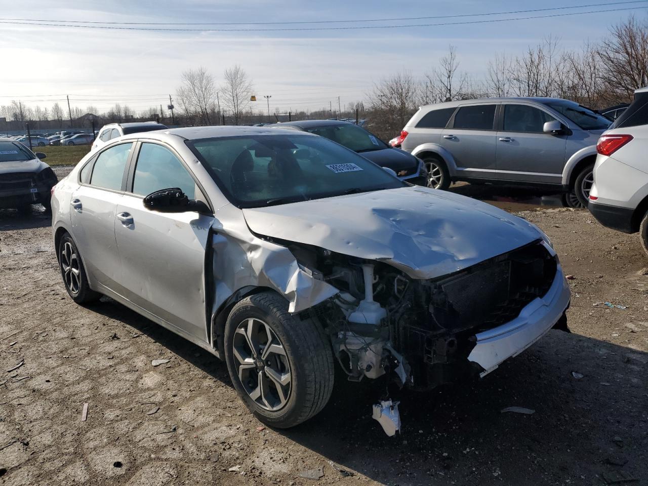 2021 KIA FORTE FE - Image 4