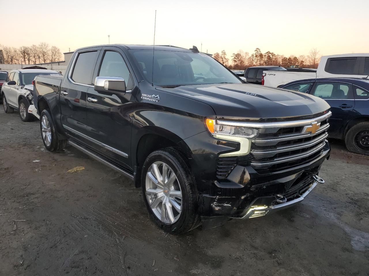 2023 CHEVROLET SILVERADO - Фото 4