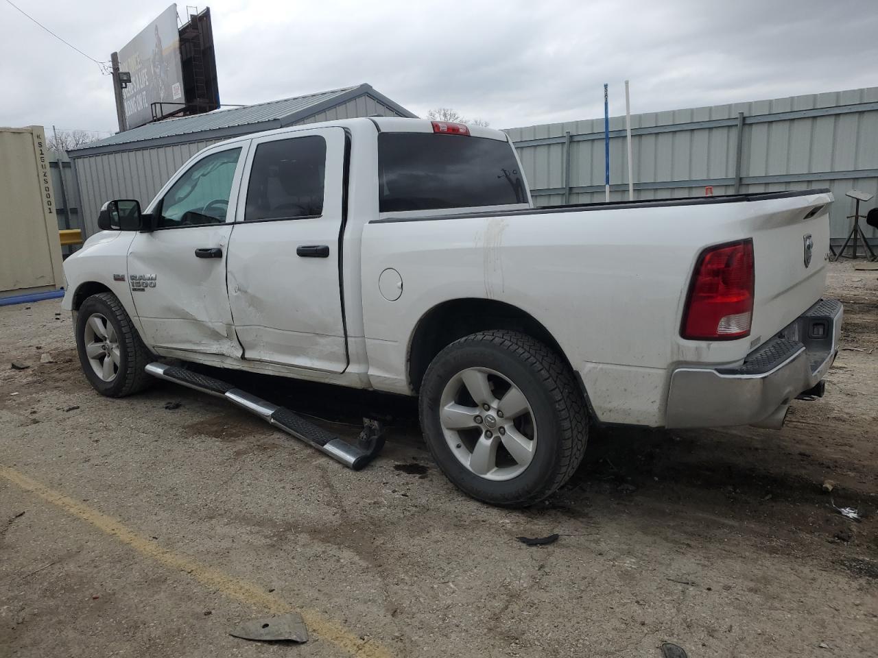 2020 RAM 1500 CLASS - Image 2