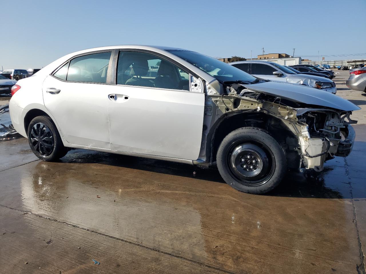 2015 TOYOTA COROLLA L - Image 4
