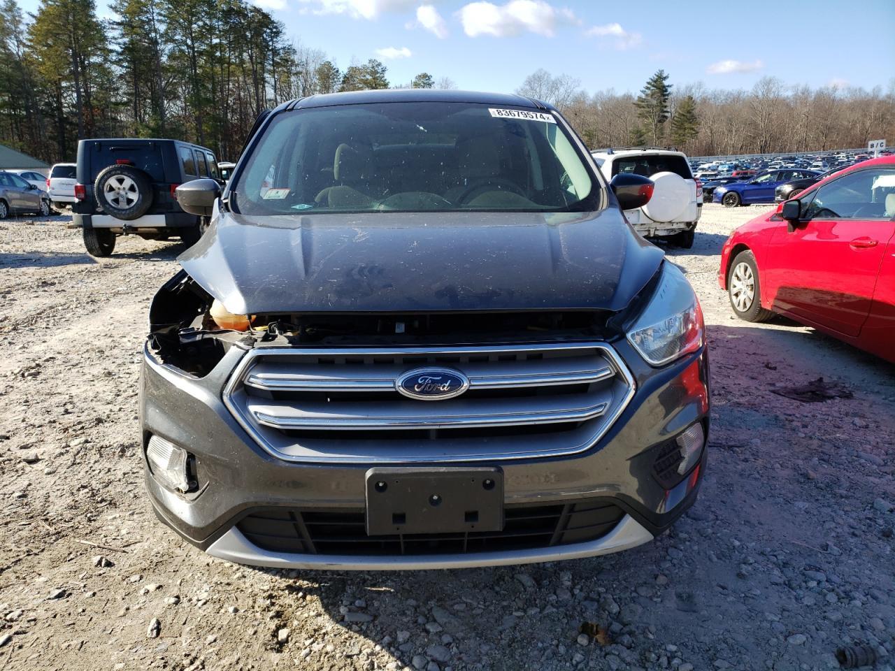 2017 FORD ESCAPE SE - Image 5