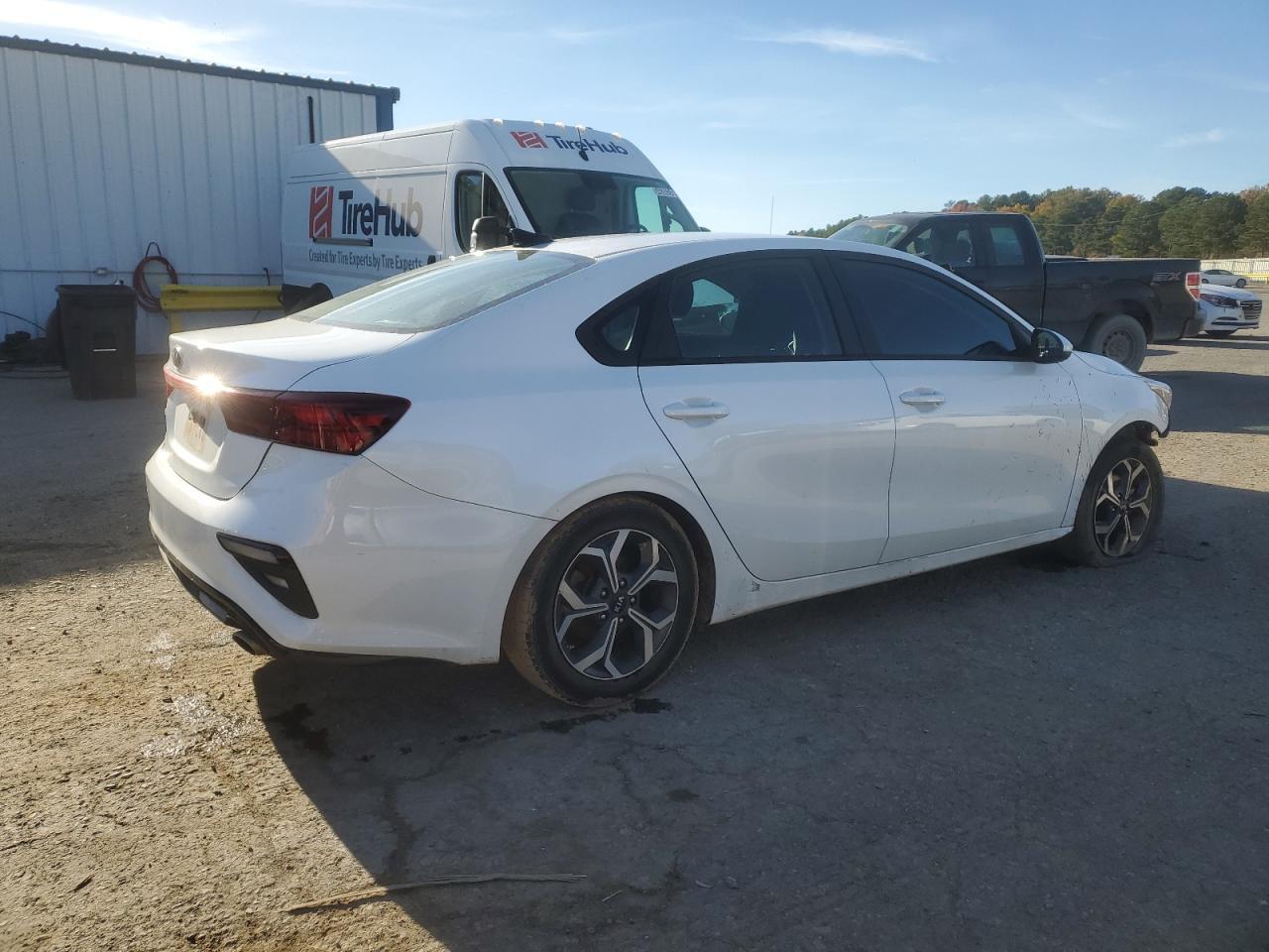 2021 KIA FORTE FE - Image 3