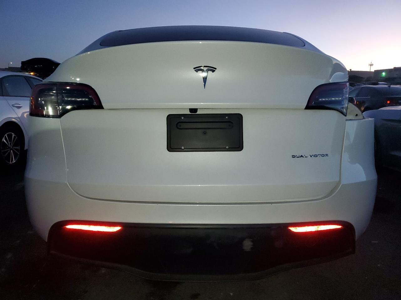 2023 TESLA MODEL Y - Image 6