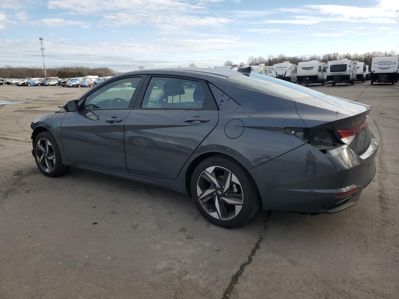 2023 HYUNDAI ELANTRA SE - Фото 2