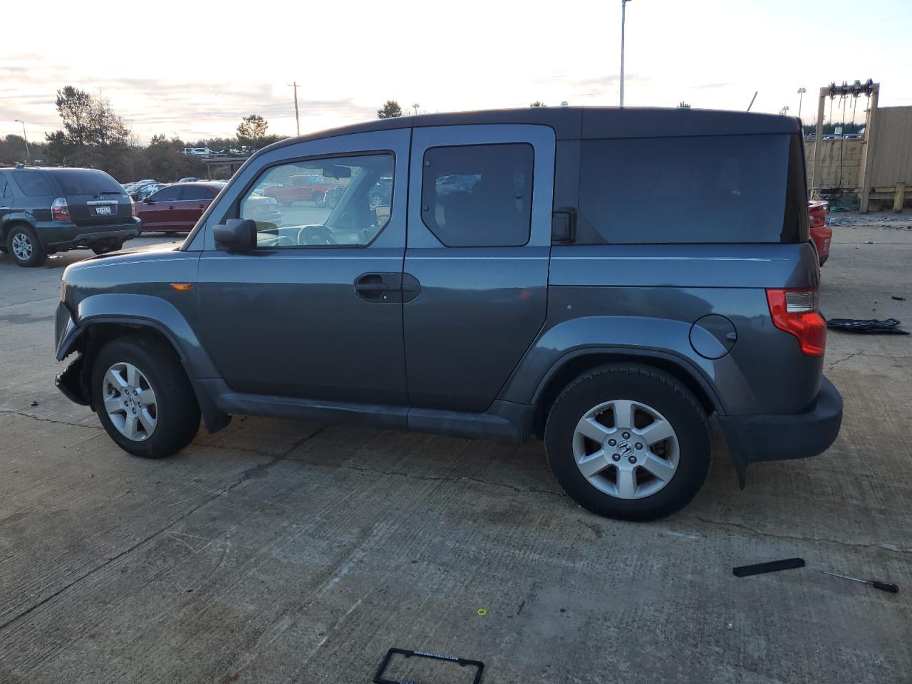 2011 HONDA ELEMENT EX - Image 2