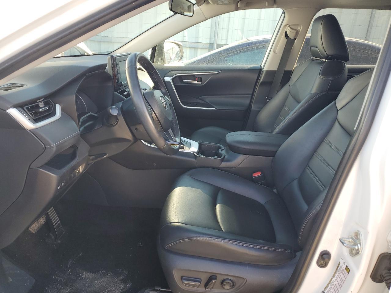 2019 TOYOTA RAV4 XLE P - Image 7