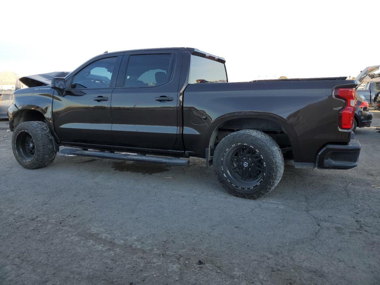 2019 CHEVROLET SILVERADO - Image 2