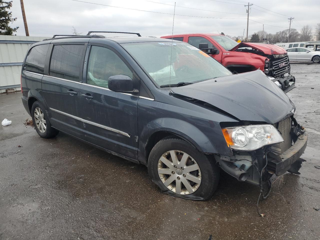 2014 CHRYSLER TOWN & COU - Фото 4