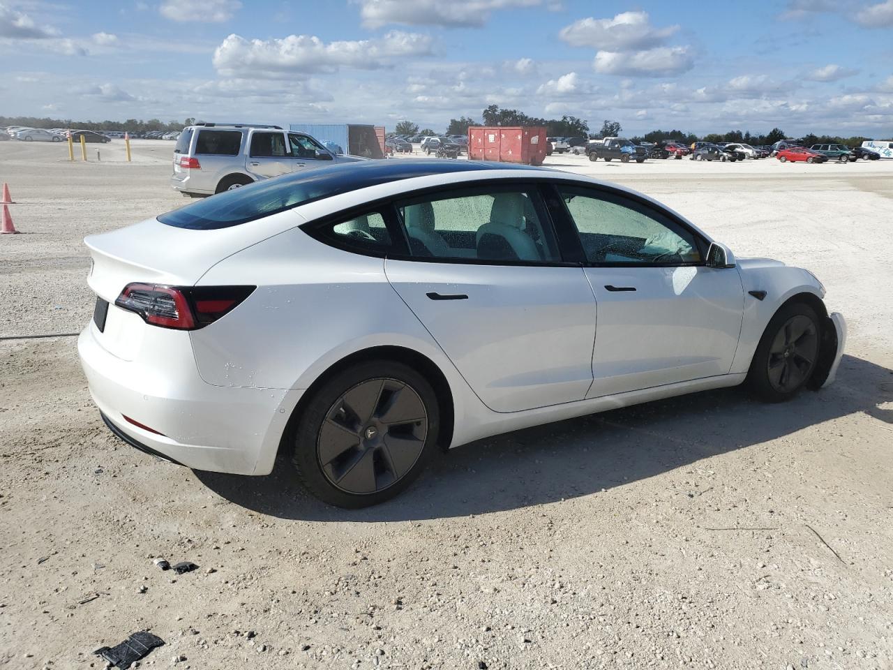 2021 TESLA MODEL 3 - Image 3