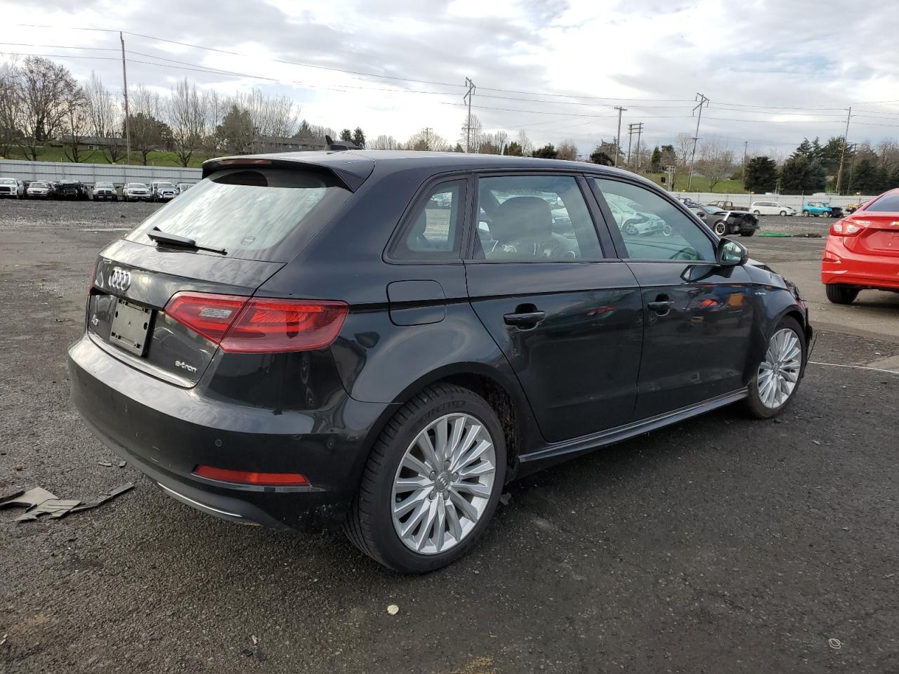 2016 AUDI A3 E-TRON - Фото 3