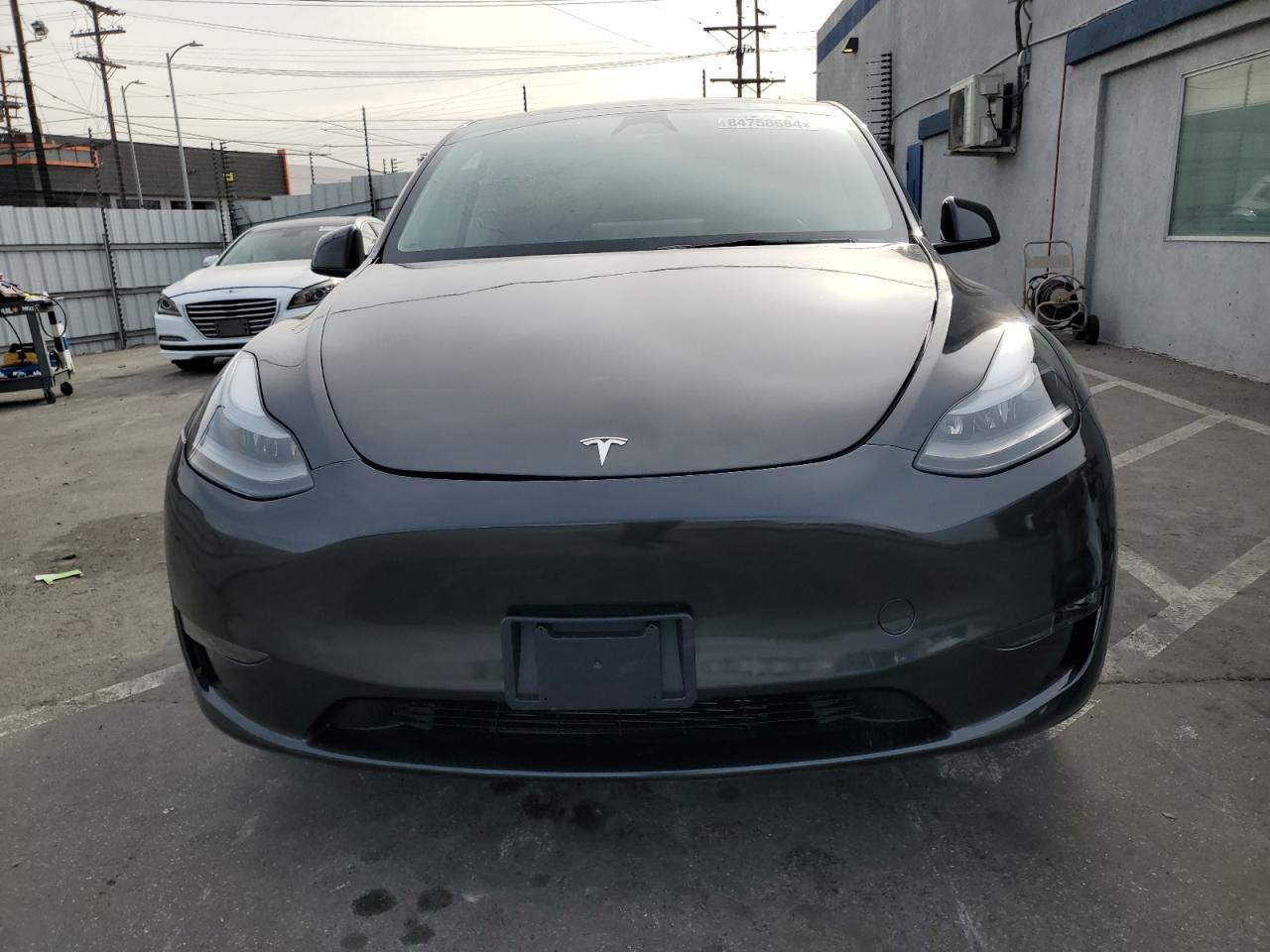 2024 TESLA MODEL Y - Image 5