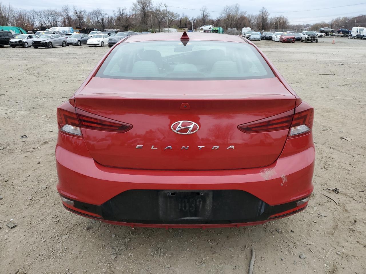 2019 HYUNDAI ELANTRA SE - Фото 6
