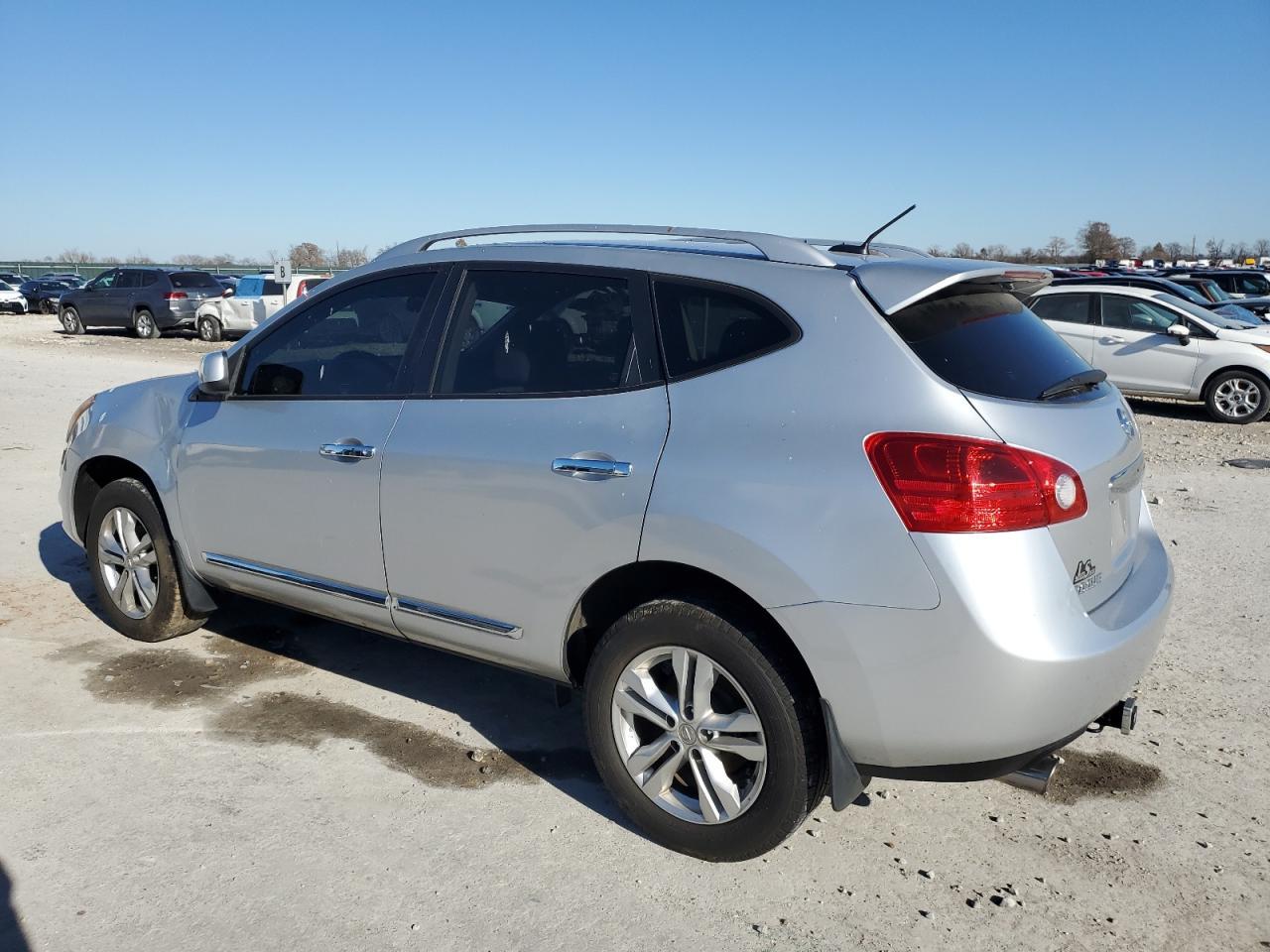 2013 NISSAN ROGUE S - Фото 2