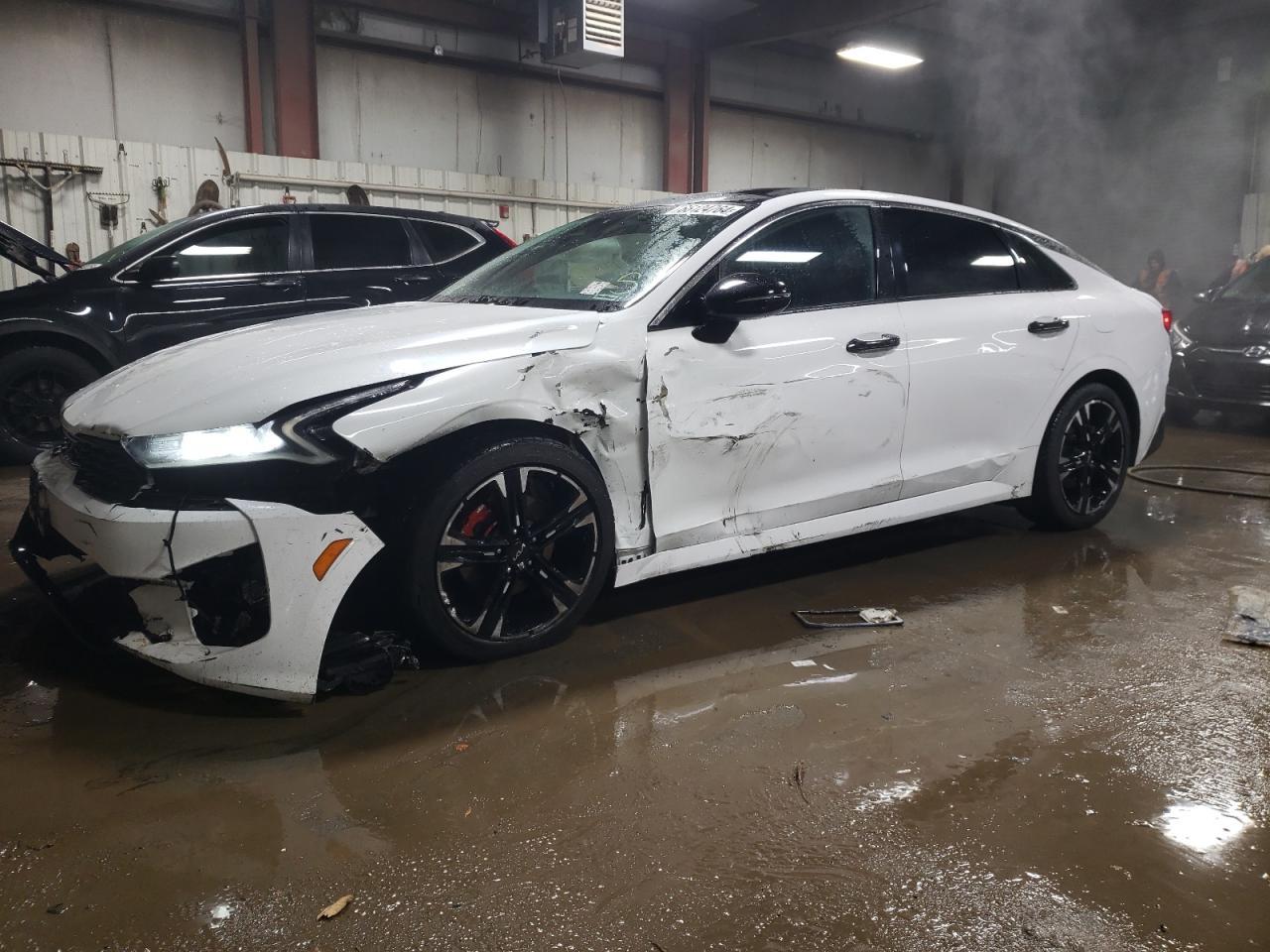 2023 KIA K5 GT LINE