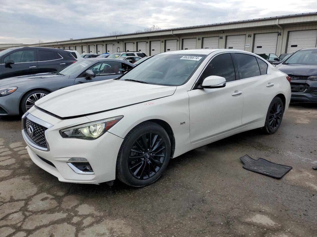 2018 INFINITI Q50 LUXE