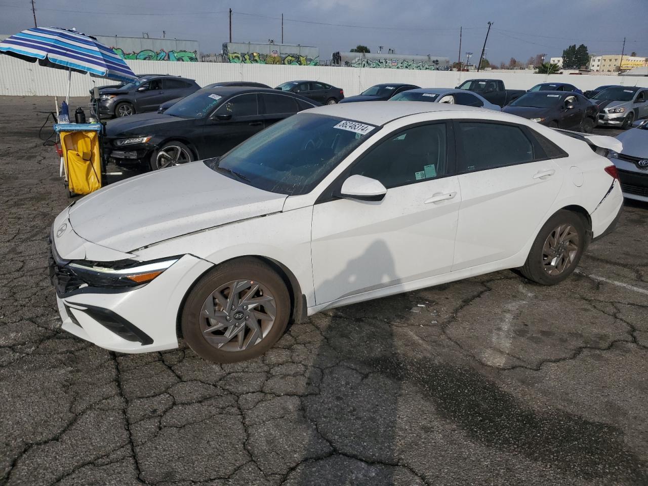 2024 HYUNDAI ELANTRA SE