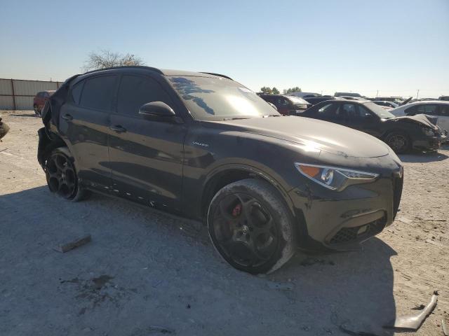 2022 ALFA ROMEO STELVIO TI - Image 4