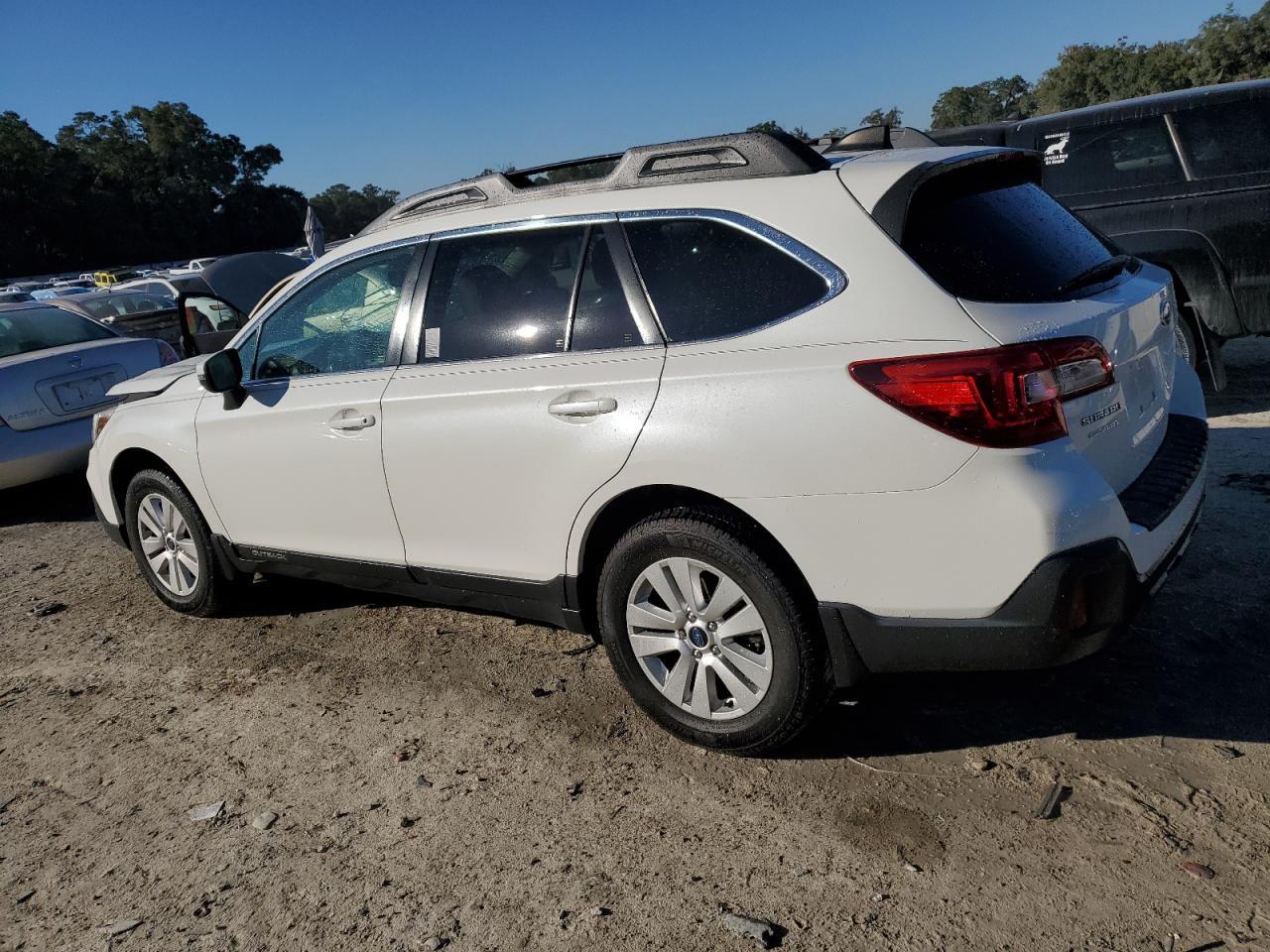 2018 SUBARU OUTBACK 2. - Image 2