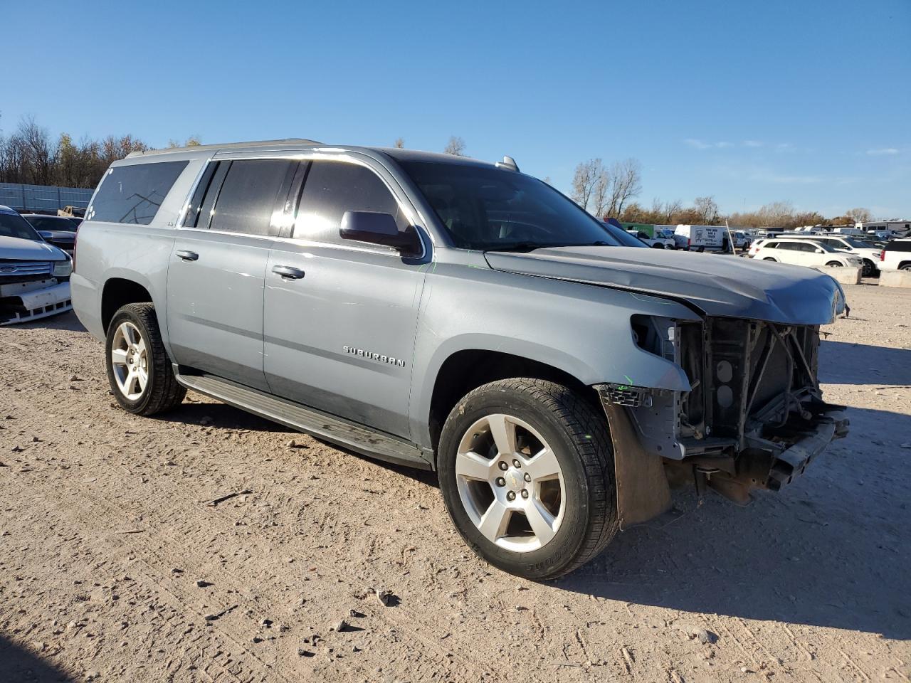2016 CHEVROLET SUBURBAN C - Image 4