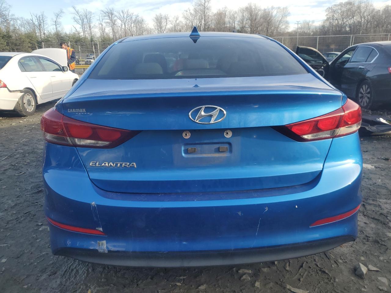 2017 HYUNDAI ELANTRA SE - Фото 6