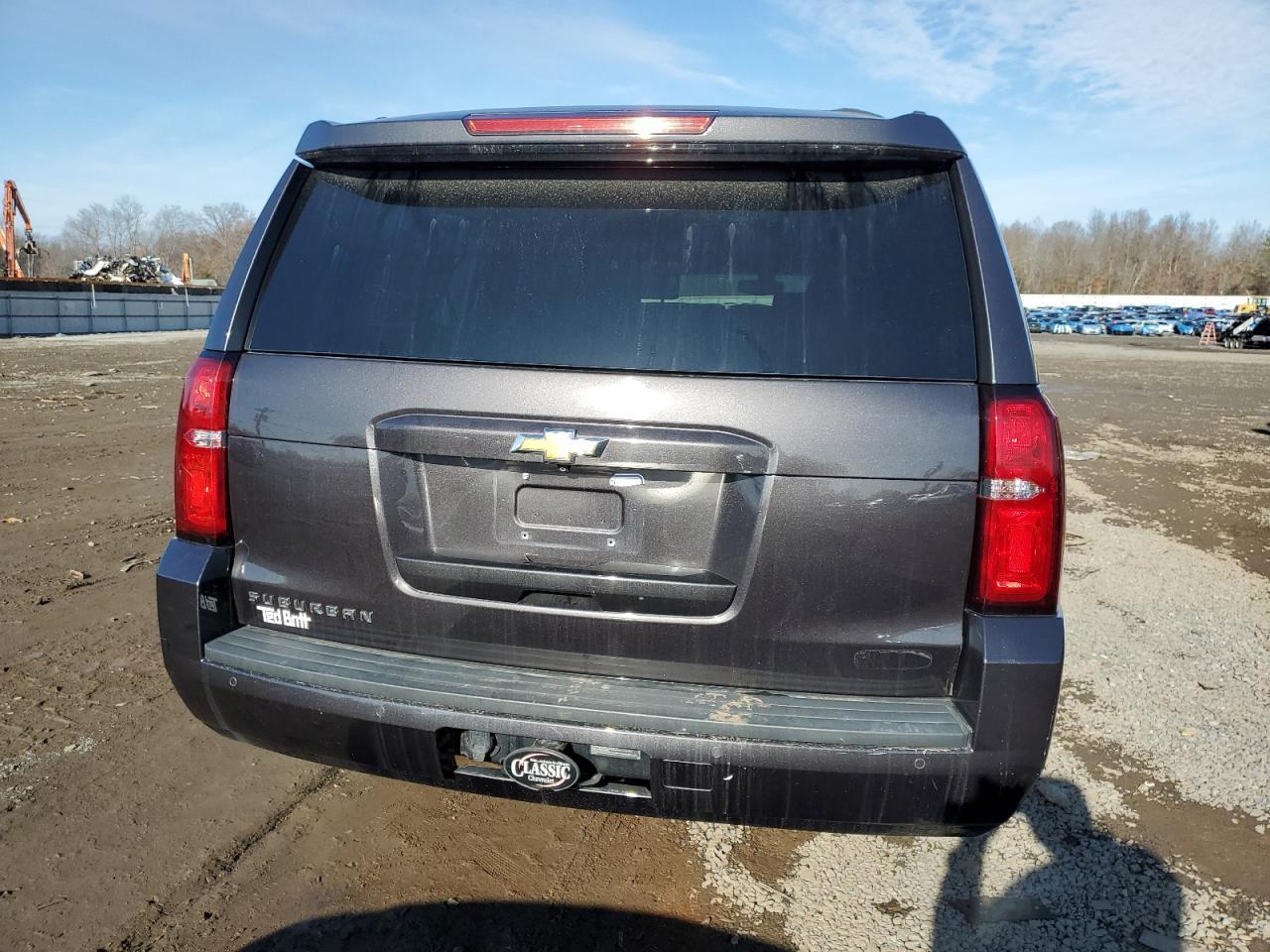 2015 CHEVROLET SUBURBAN C - Фото 6