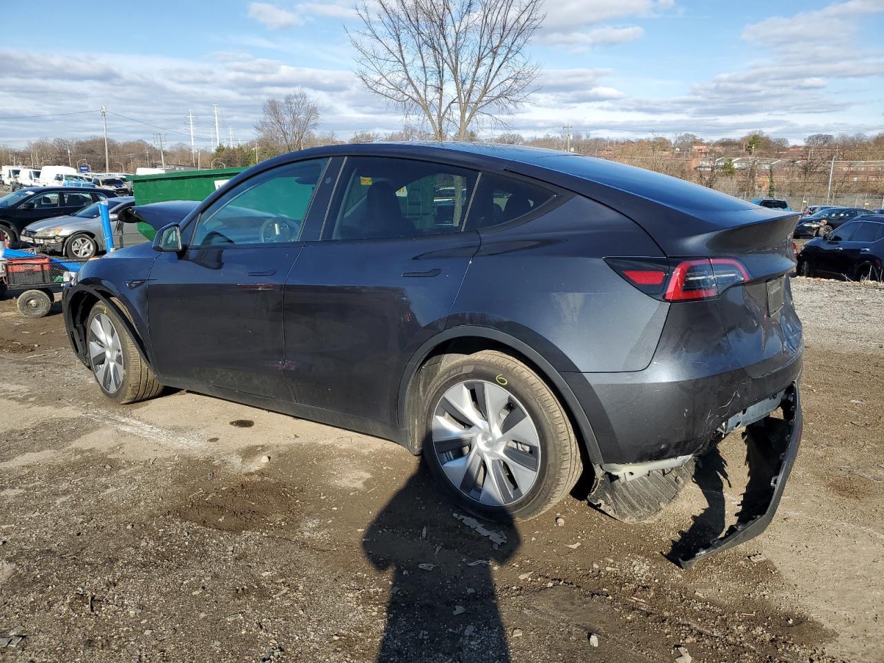 2024 TESLA MODEL Y - Image 2