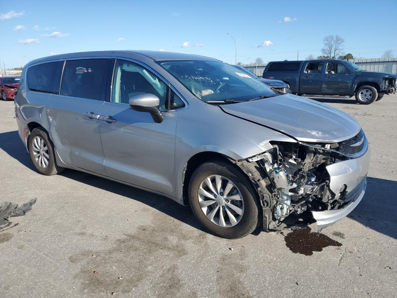 2017 CHRYSLER PACIFICA T - Image 4