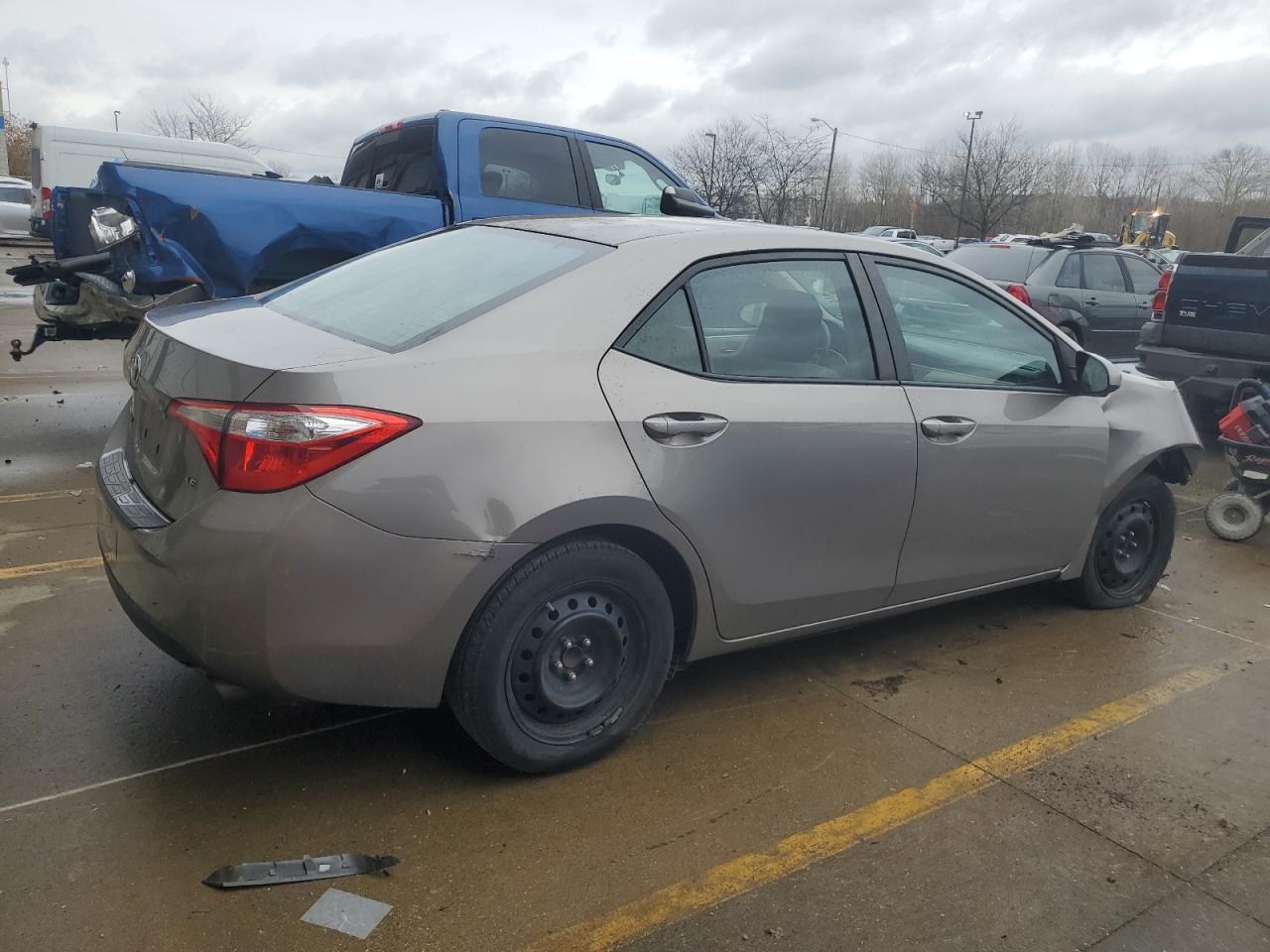 2016 TOYOTA COROLLA L - Фото 3