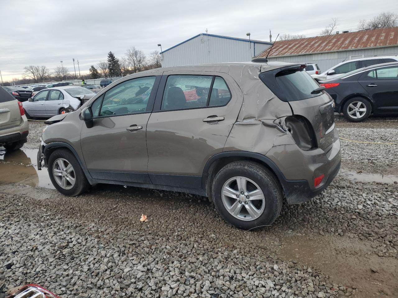 2021 CHEVROLET TRAX LS - Image 2
