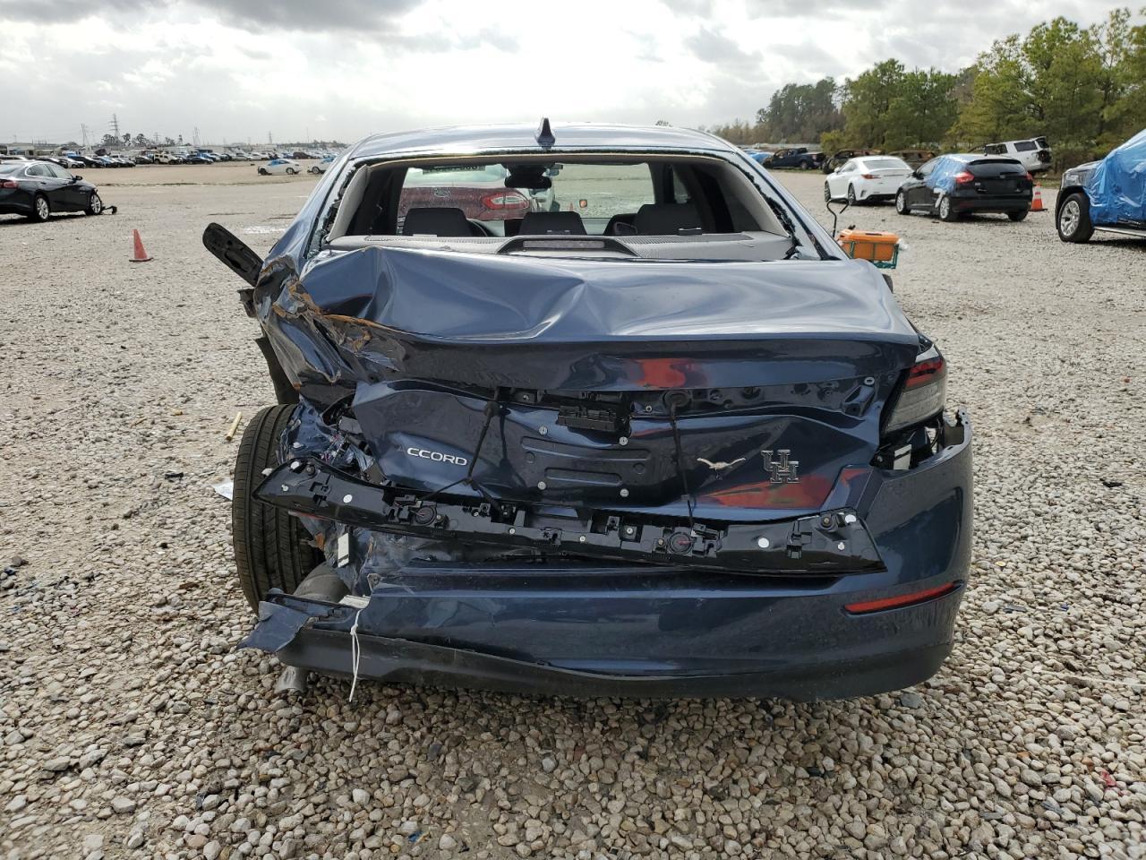 2024 HONDA ACCORD EX - Фото 6