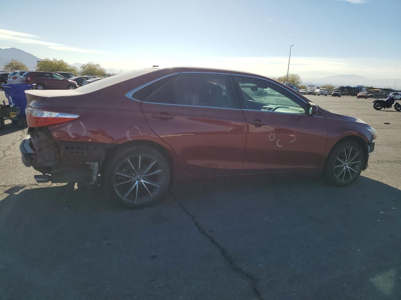 2015 TOYOTA CAMRY LE - Image 3