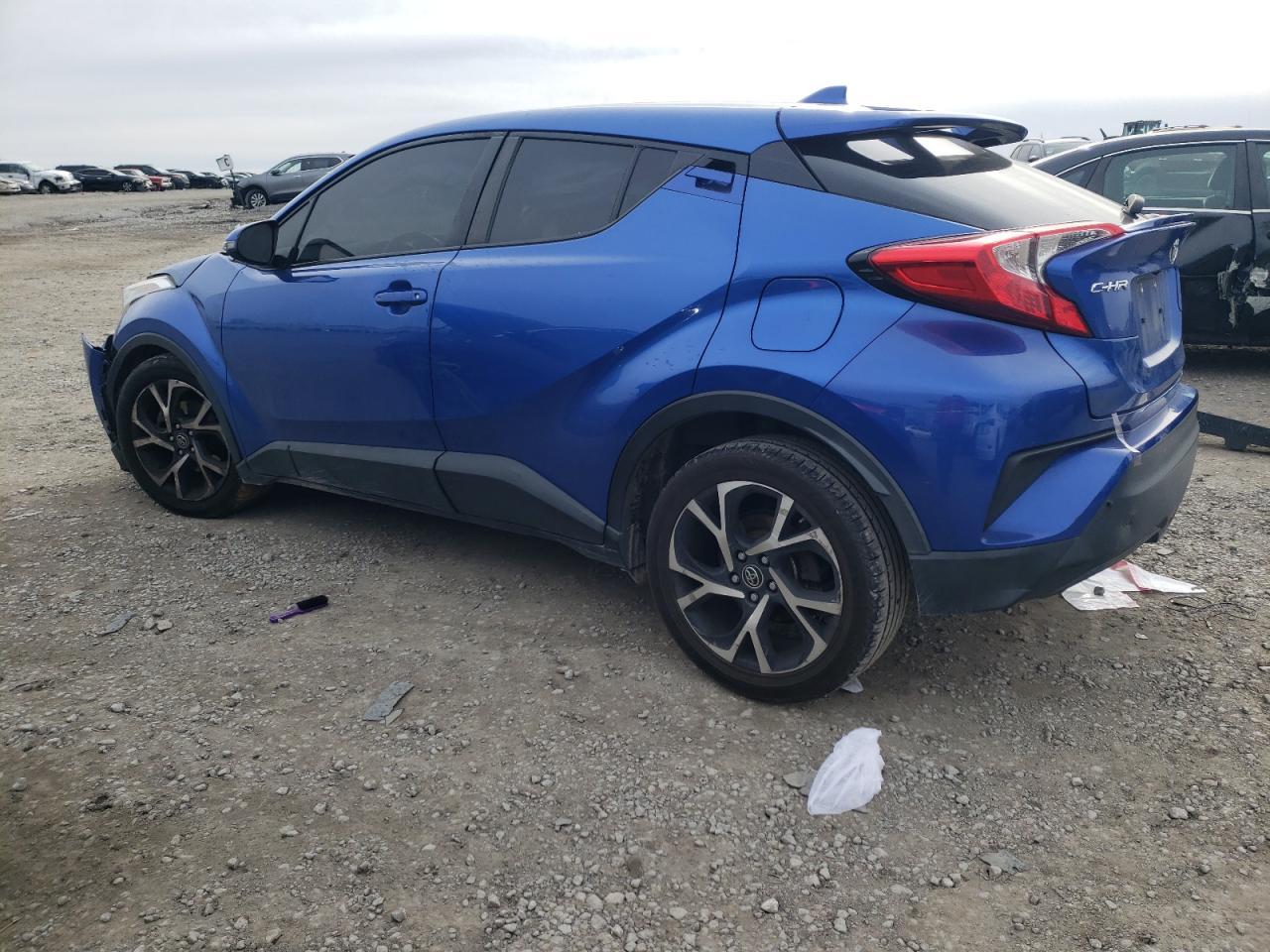2018 TOYOTA C-HR XLE - Фото 2