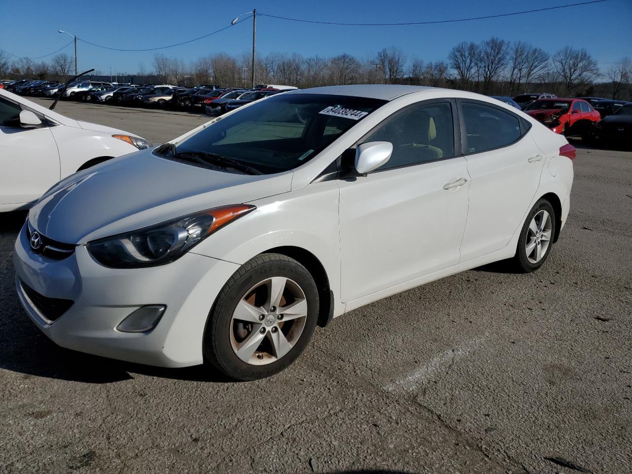 2013 HYUNDAI ELANTRA GL