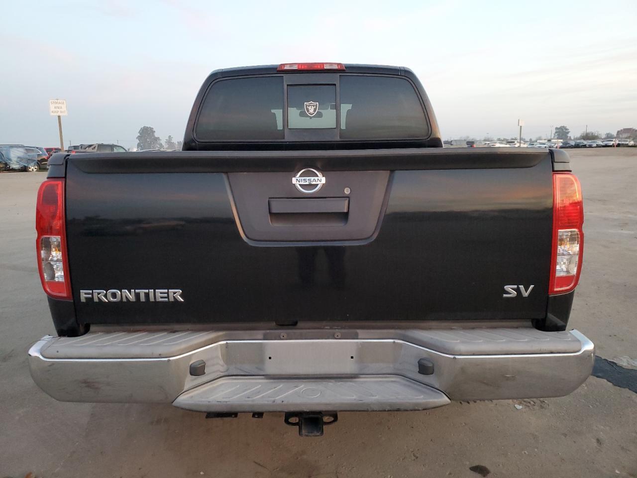 2017 NISSAN FRONTIER S - Фото 6