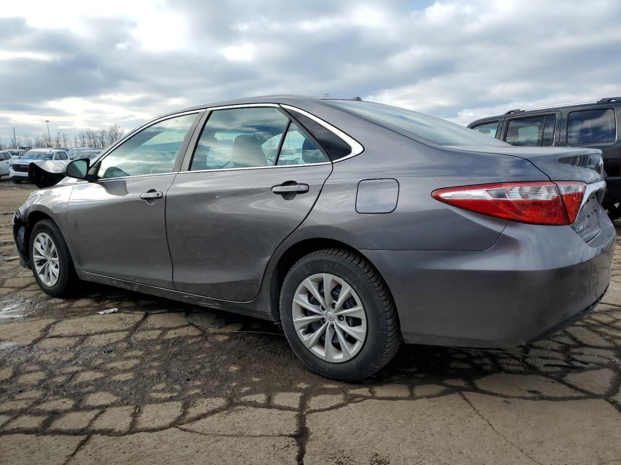 2017 TOYOTA CAMRY LE - Image 2