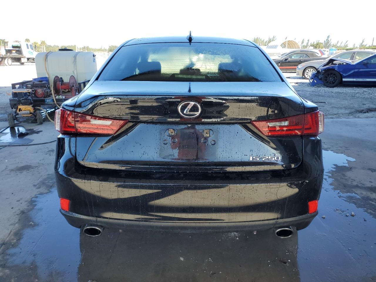 2014 LEXUS IS 250 - Image 6