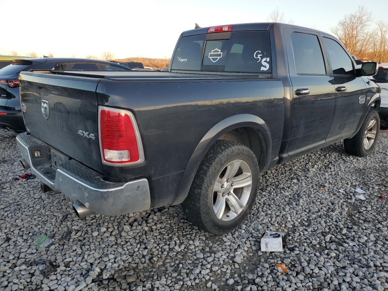 2015 RAM 1500 LONGH - Фото 3